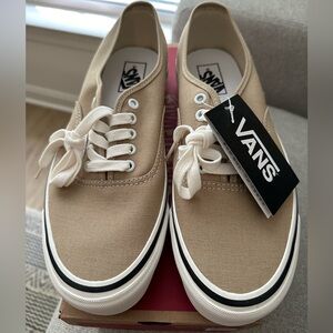 Rare!! Vans Authentic 44D OG khaki size 10 men